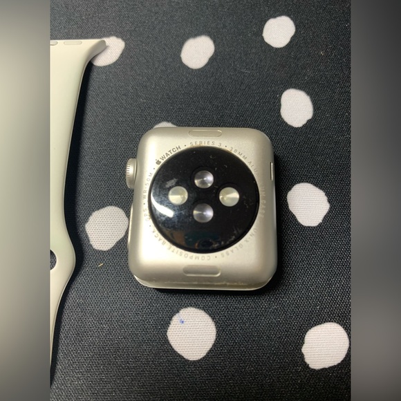 Silver Apple Watch Series 3 38mm with white sports band, extra arm band - Picture 6 of 14